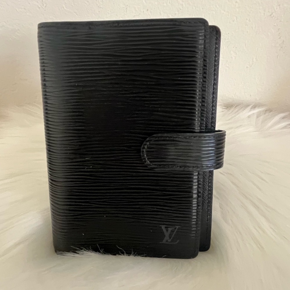 Louis Vuitton black Epi Agenda PM Passport Holder Circa 1995 Vintage - Picture 1 of 16